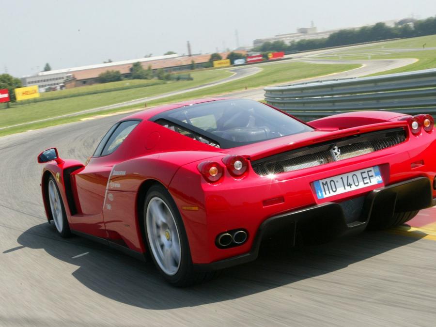  Ferrari Enzo 2002 года  (фото 22 из 127)